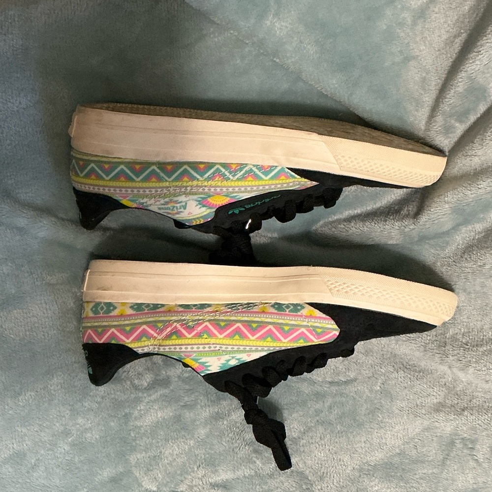 Adidas Black With Multicolor Pattern Athletic Sho… - image 6